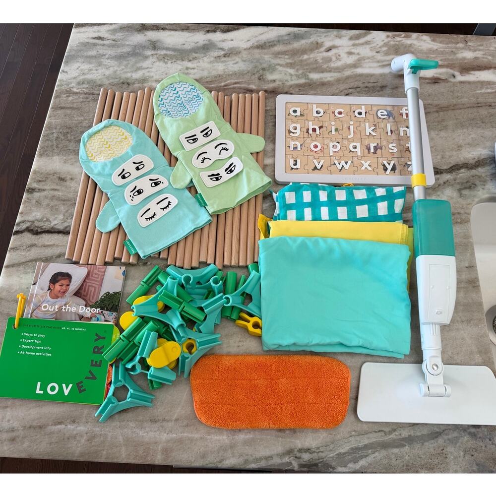 Lovevery "The Storyteller" Play Kit: Months 40, 41, 42+